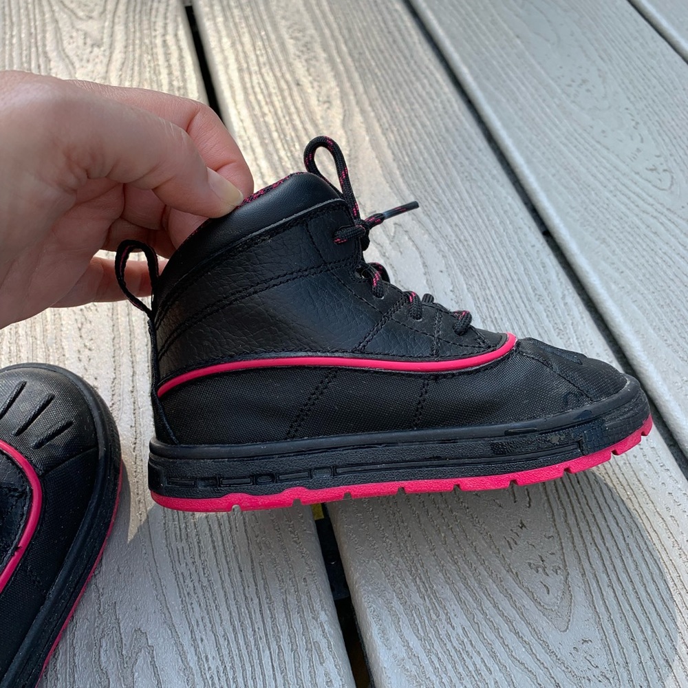 Nike waterproof boots toddler girls size 8c - Picture 4 of 4